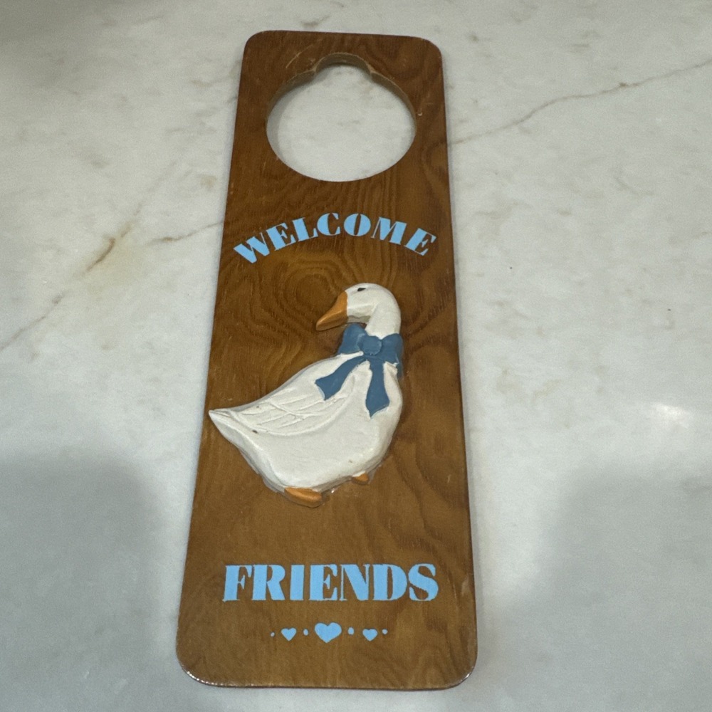 Vintage 3D Duck Goose Adoorables Welcome Friends Wooden Door Knob Hanger 1987